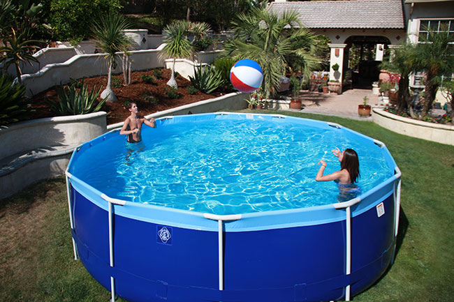 summer-breeze-round-pool